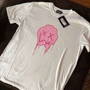 MAN White T-Shirt with Pink Graphic